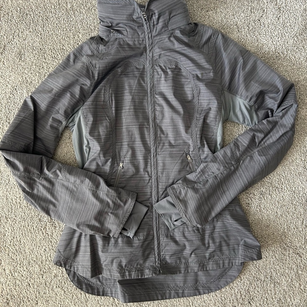 Lululemon gray jacket with hood